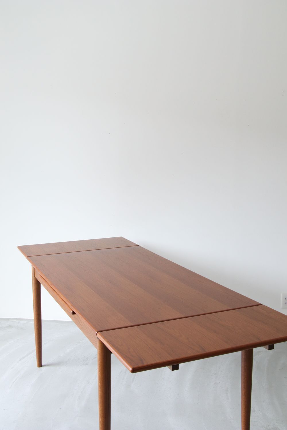 EXT DINING TABLE[RF-045] | 北欧家具・オーダー家具なら【SAC WORKS】